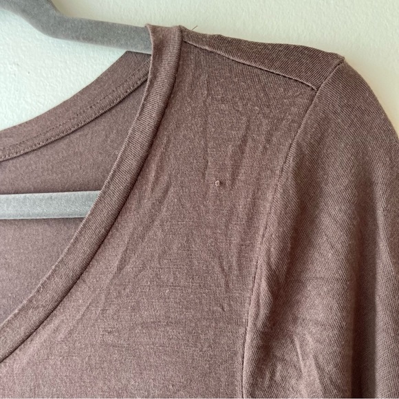 Cyrus Mauve Brown V-Neck Long Sleeve Top Medium | Soft Stretch Rayon Spandex - Picture 7 of 11